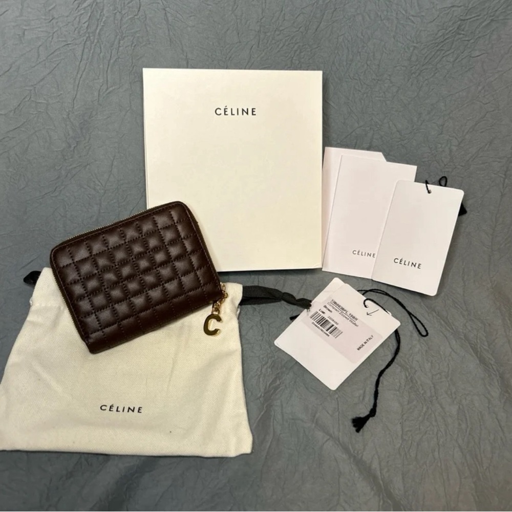 *NWT* Authentic vintage calfskin* Céline “C Charm” wallet**